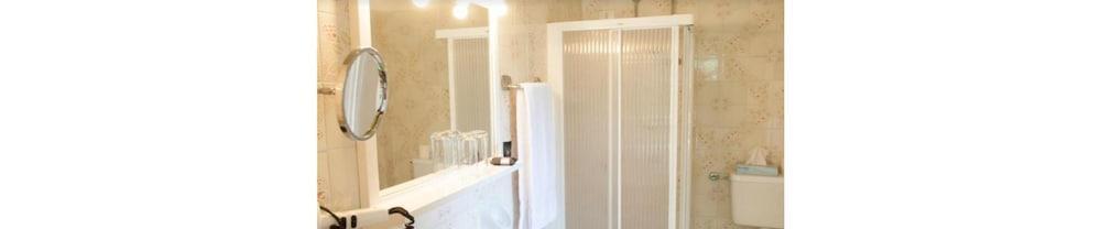 Hotel Rossini Tabiano Terme Екстериор снимка
