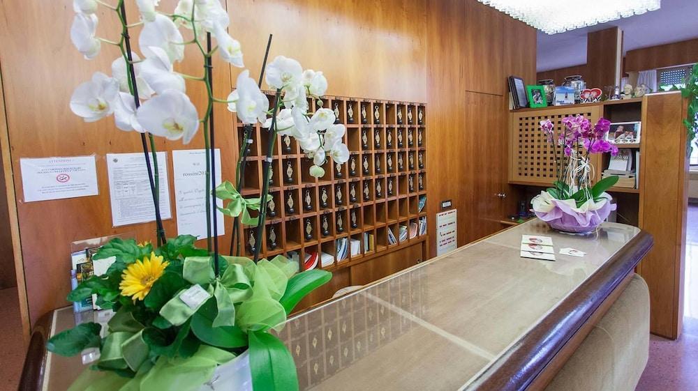 Hotel Rossini Tabiano Terme Екстериор снимка