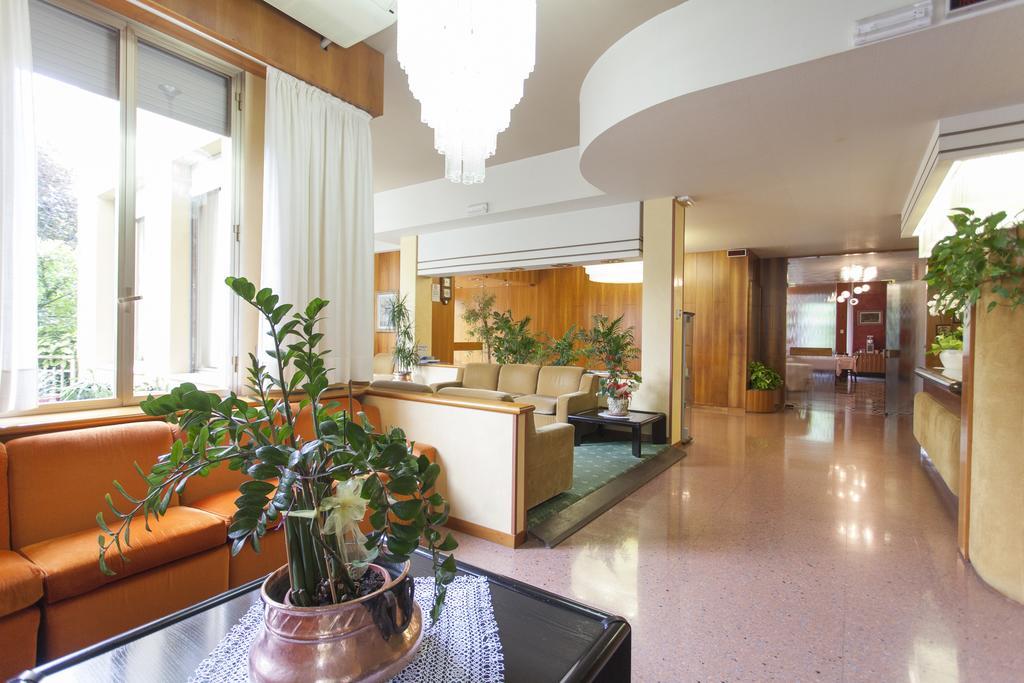 Hotel Rossini Tabiano Terme Екстериор снимка