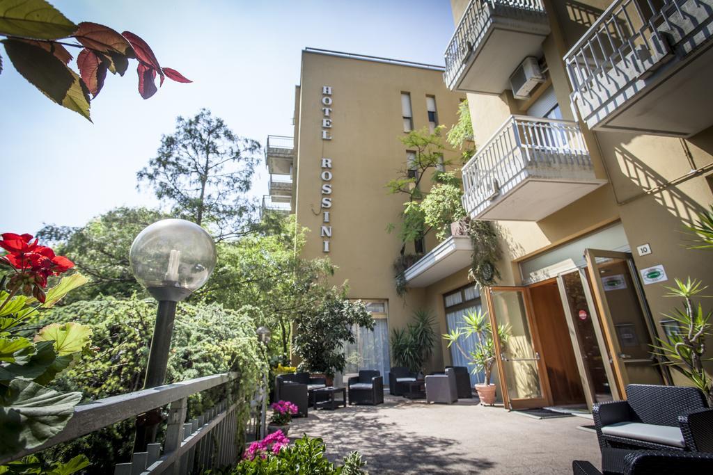 Hotel Rossini Tabiano Terme Екстериор снимка