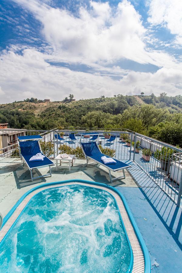 Hotel Rossini Tabiano Terme Екстериор снимка